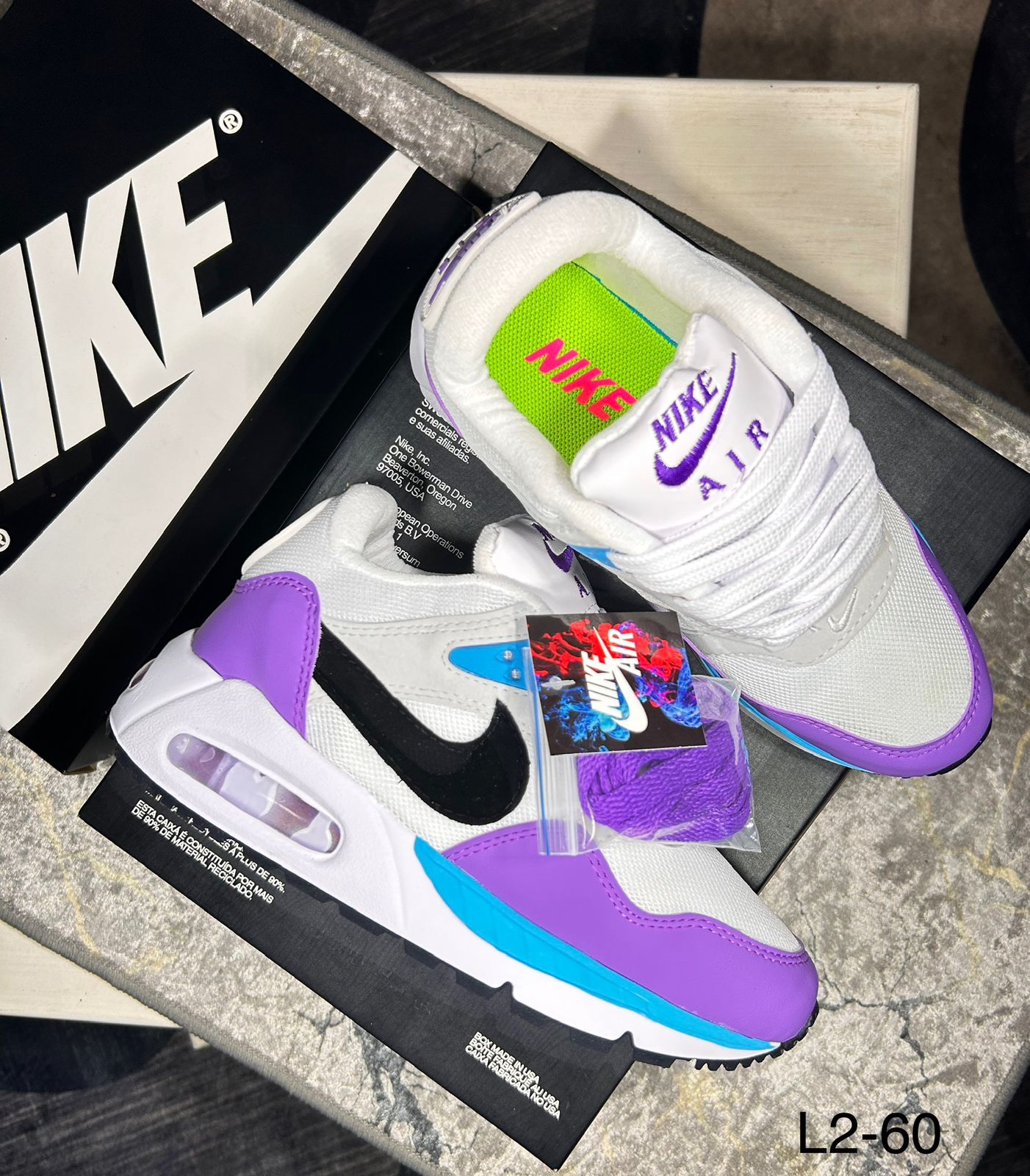 NIKE AIR MAX - CORRELATE