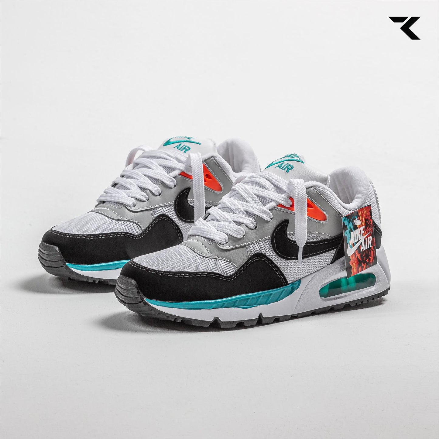 NIKE AIR MAX - CORRELATE