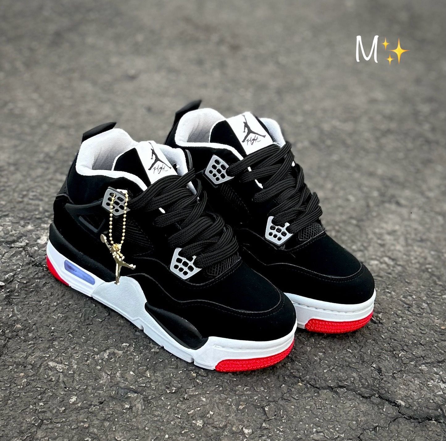 NIKE - JORDAN RETRO 4