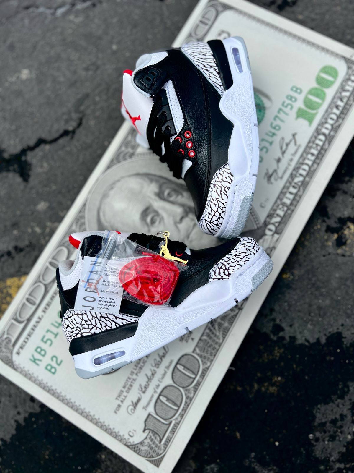 NIKE - JORDAN RETRO 3