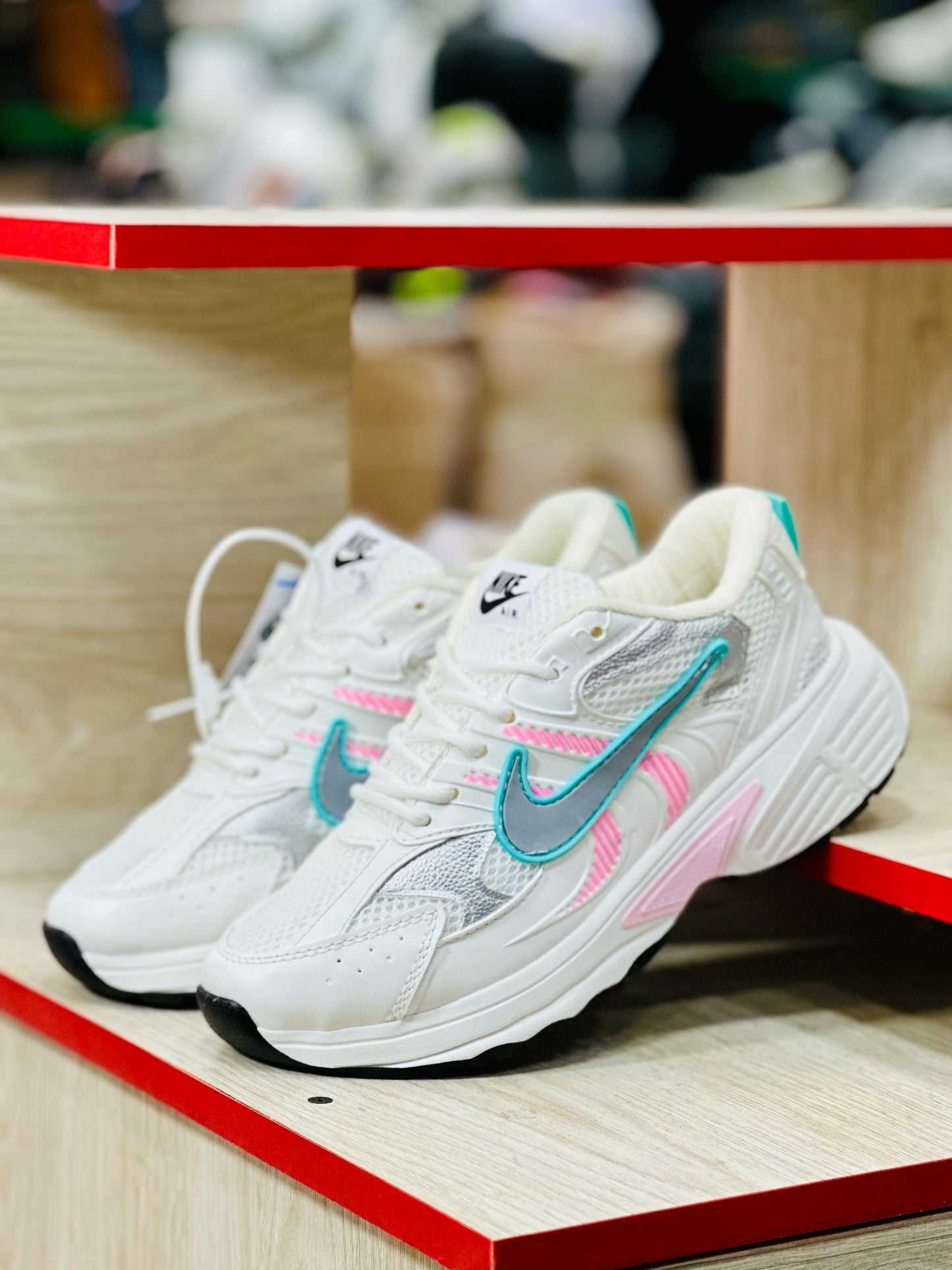 NIKE- V2K MODELO 2