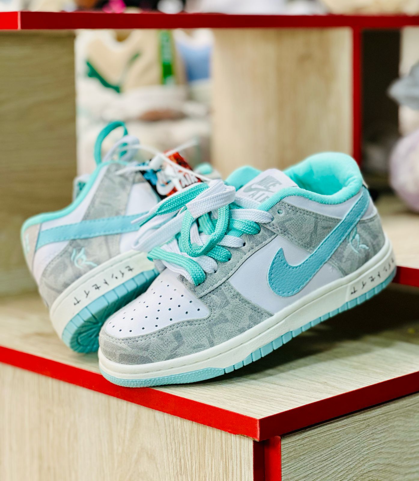 Nike - Air Jordan 1 LOW