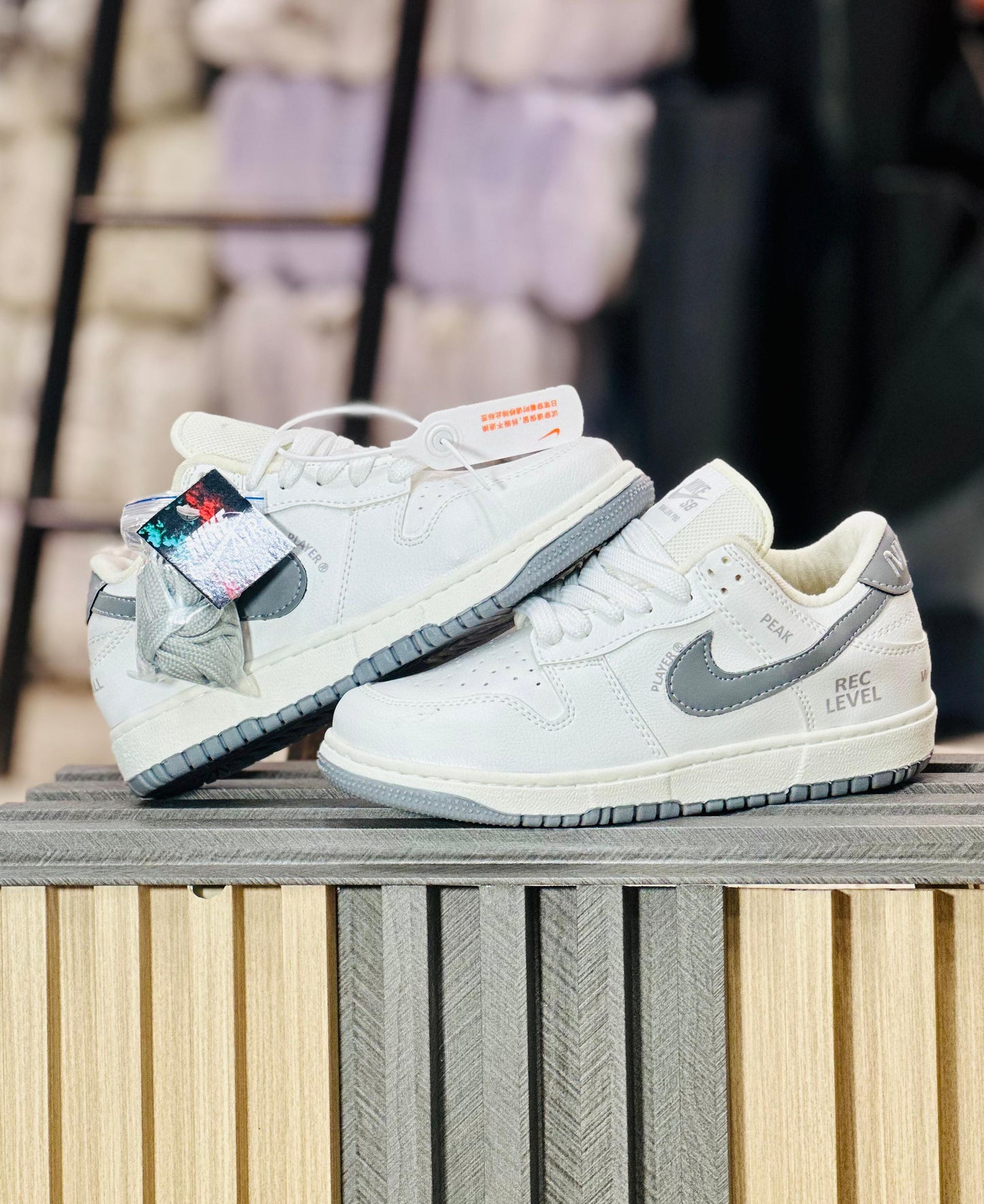 Nike - Air Jordan 1 LOW