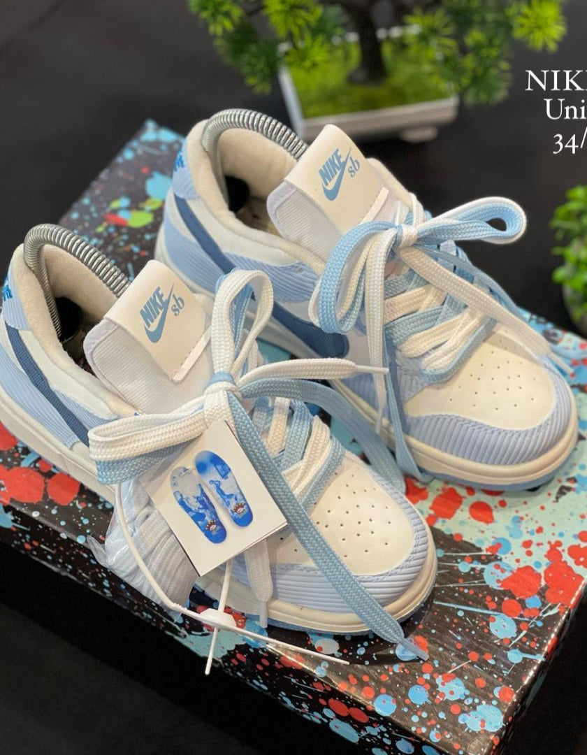 Nike - Air Jordan 1 LOW