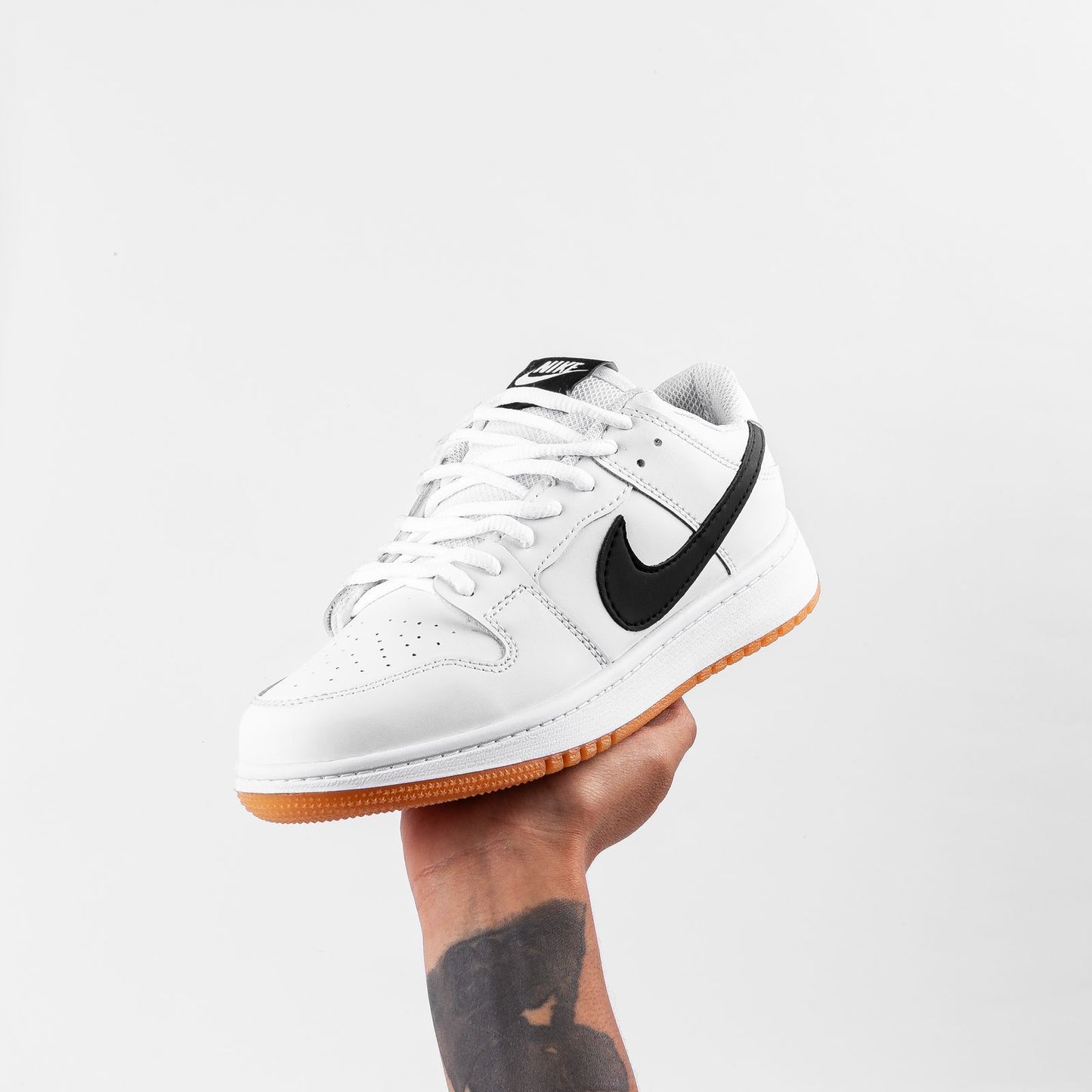 Nike - Air Jordan 1 LOW
