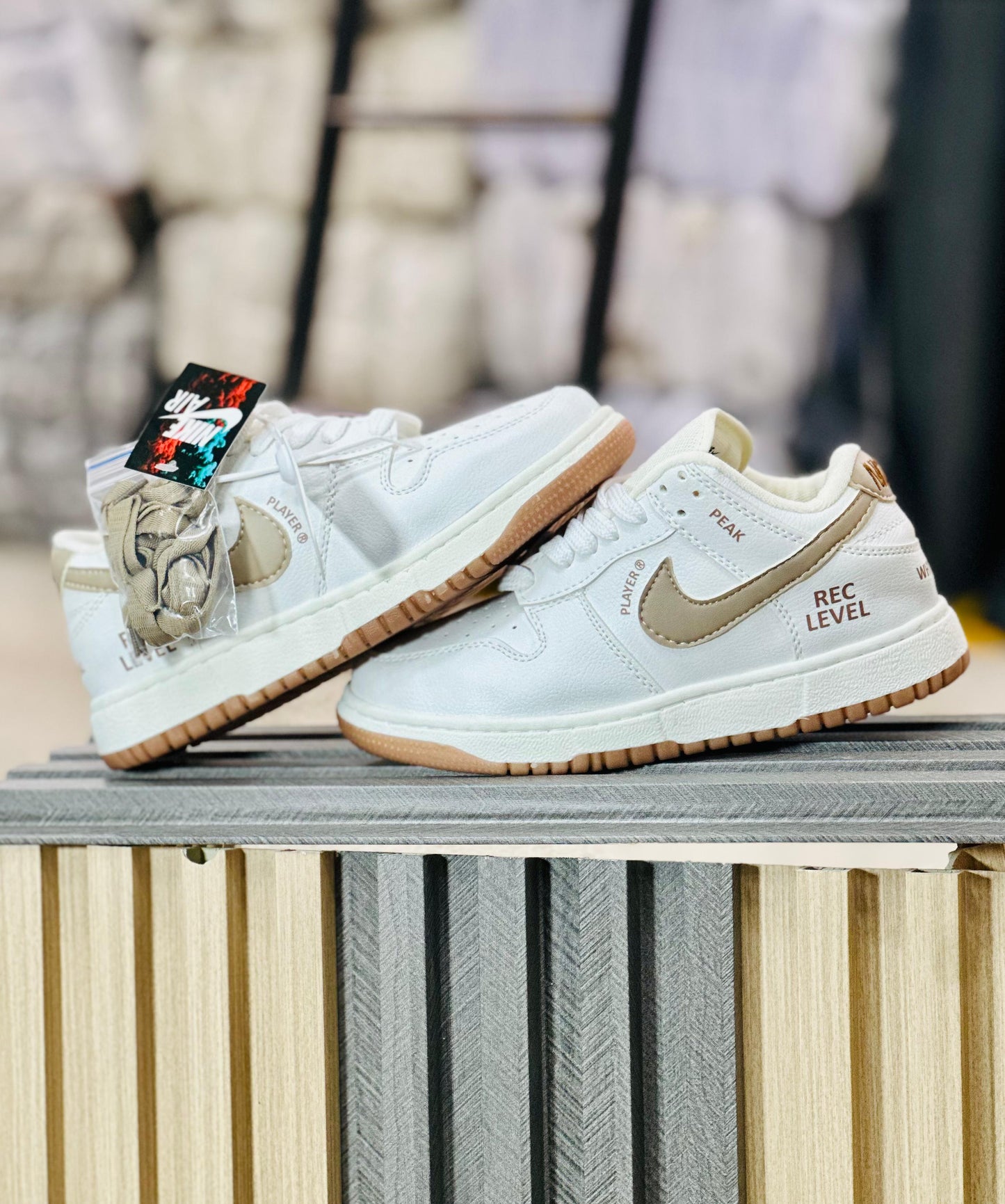 Nike - Air Jordan 1 LOW