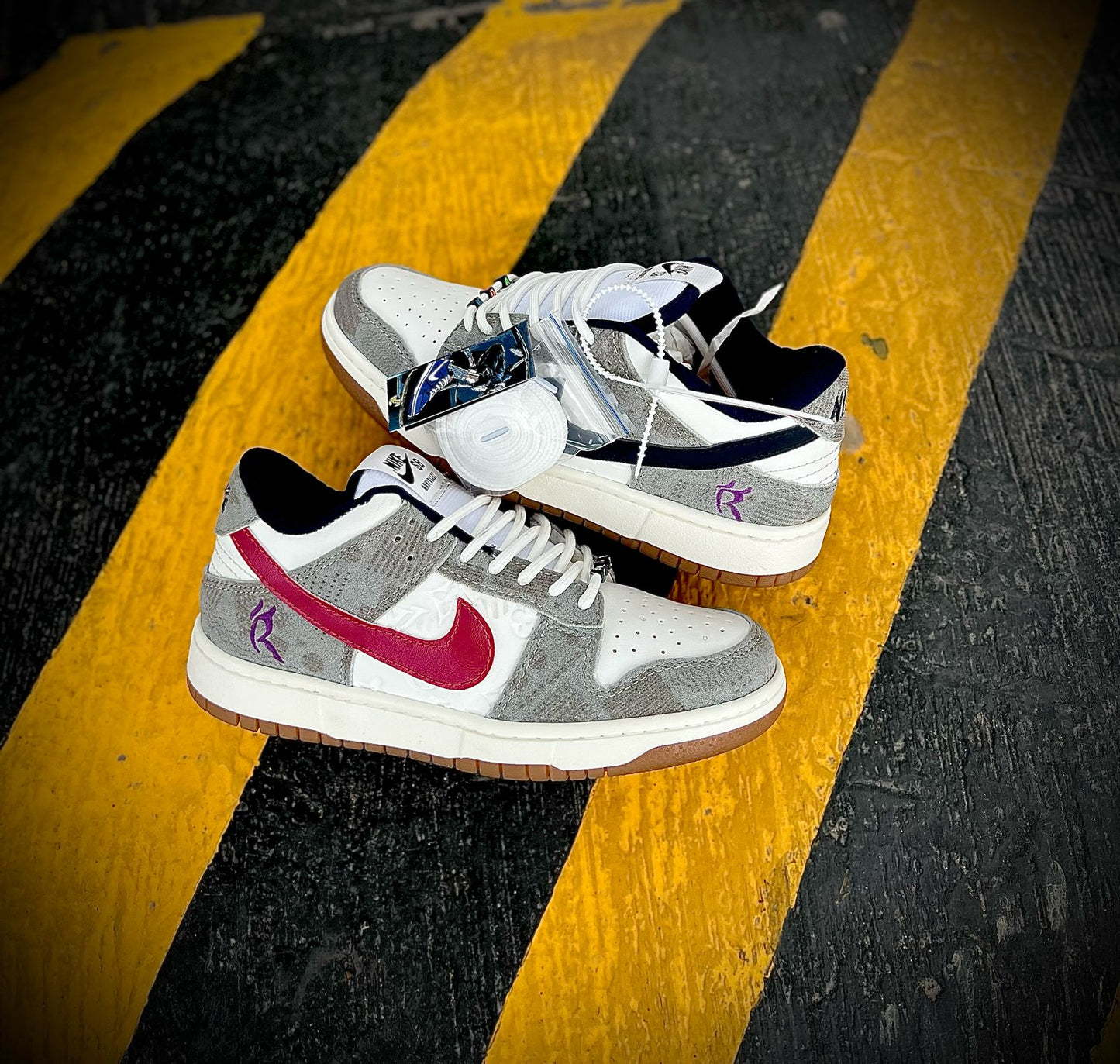 NIKE JORDAN 1 LOW - EDICION ESPECIAL