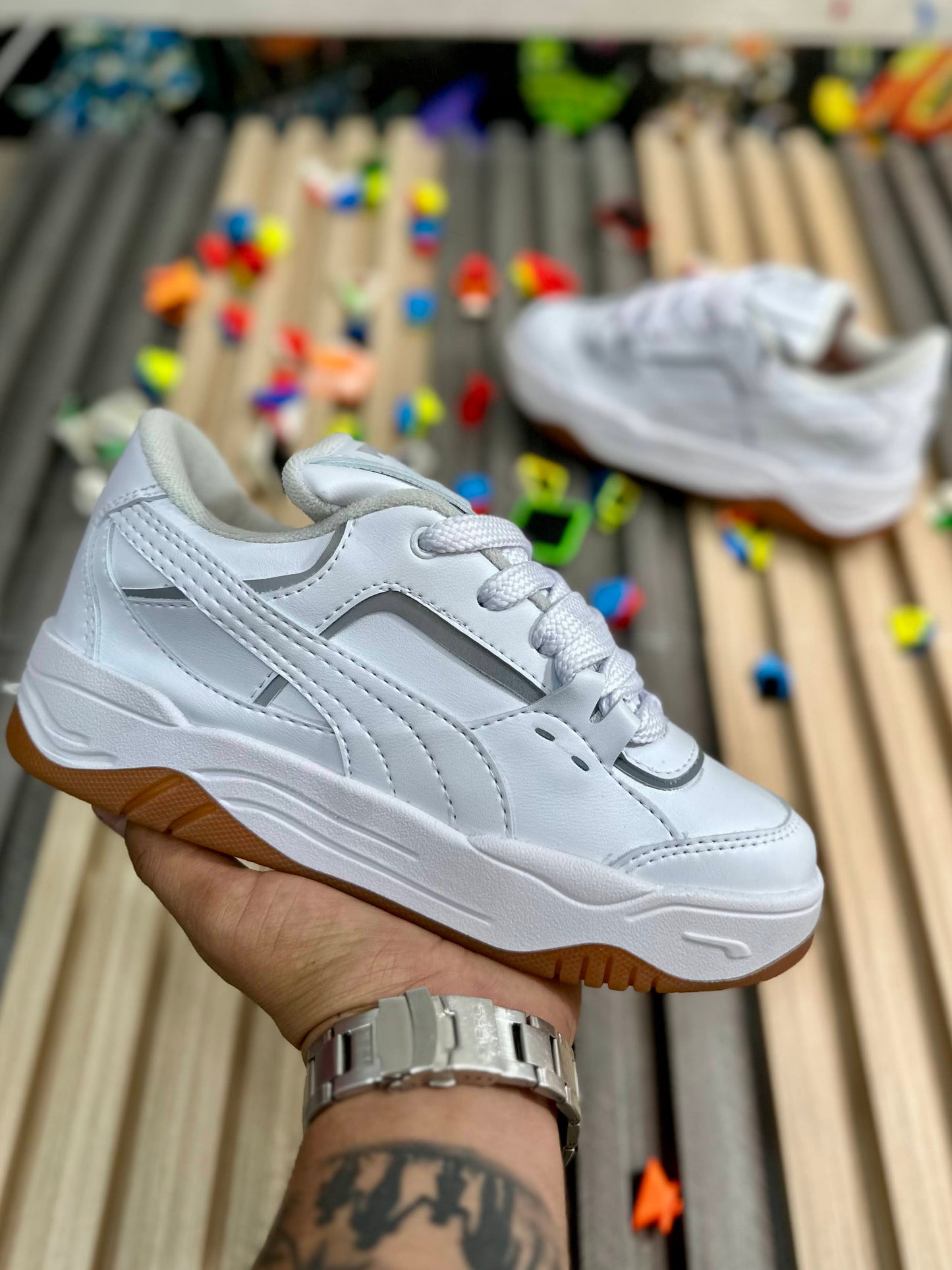 PUMA - 180